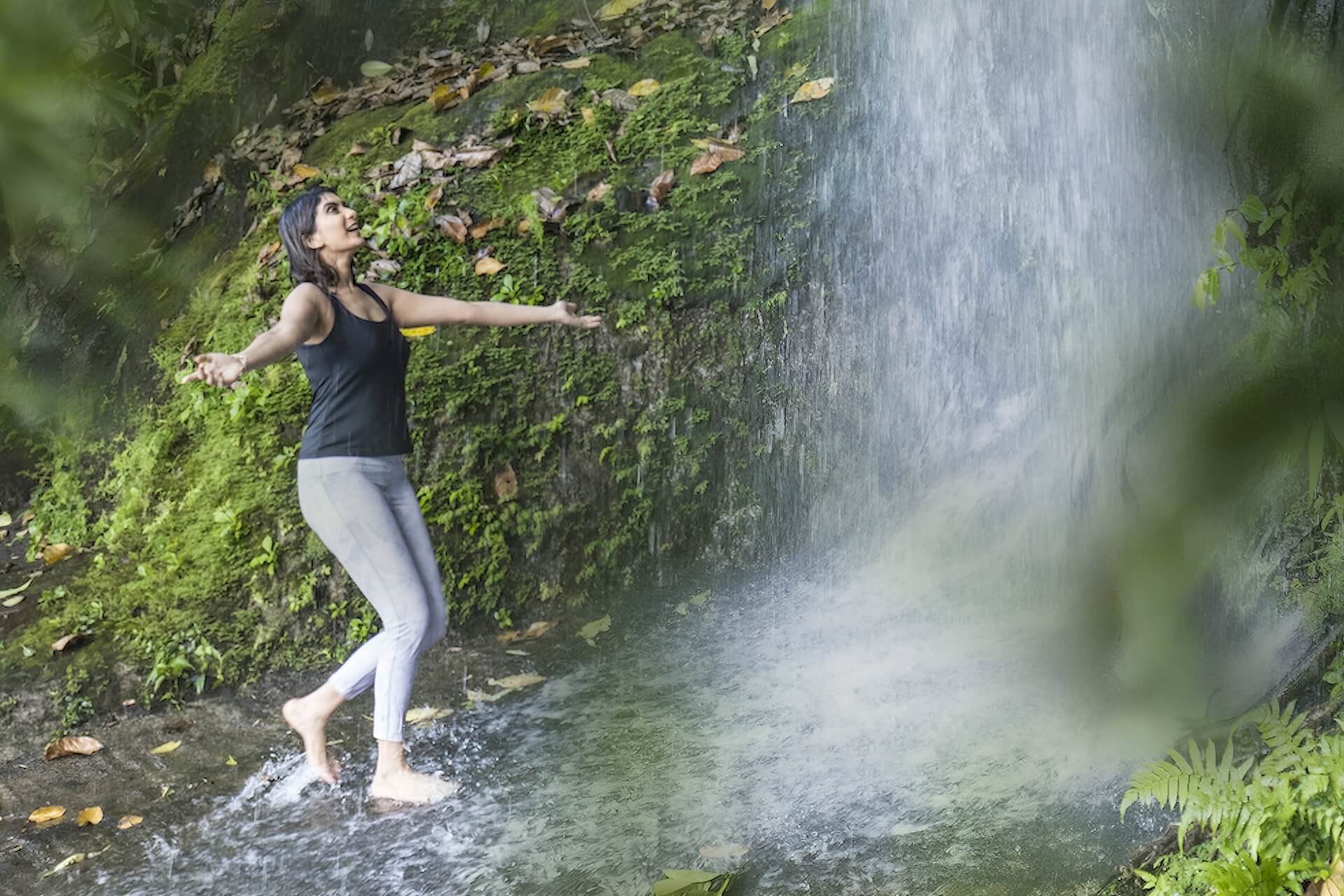 Experiences Stream Walk & Waterfall